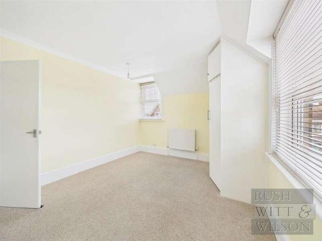 Flat for sale in Central, Heathlands