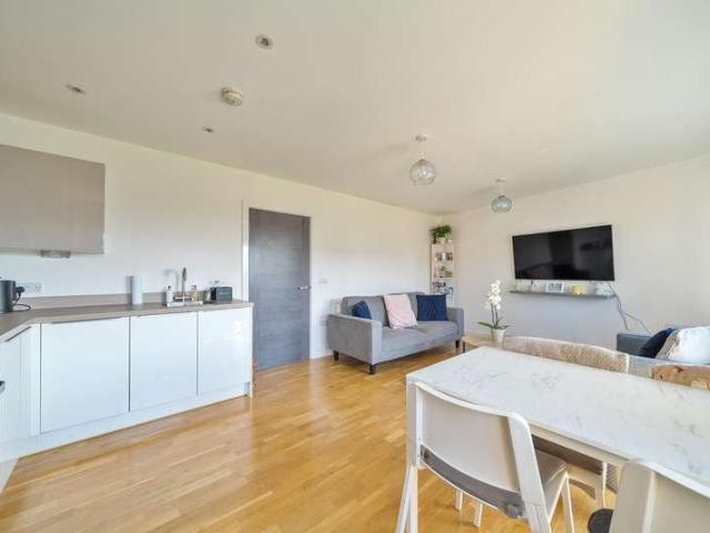 Flat for sale in Row Town, Surrey