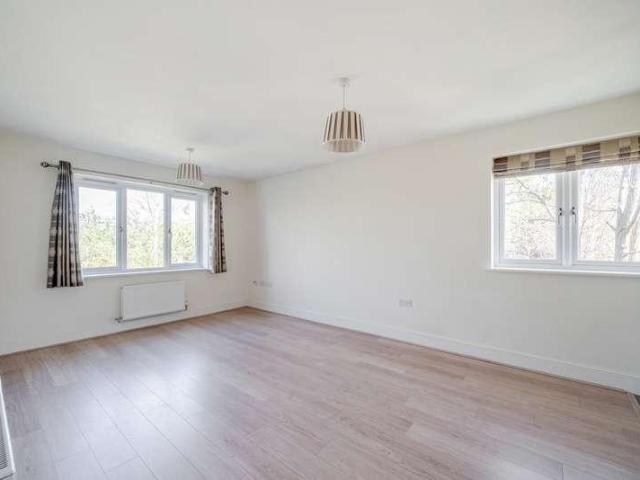 Flat for sale in Ashley Park, Surrey