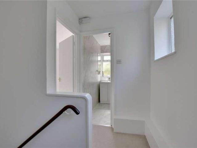 Flat for sale in East Greenwich, Greater London