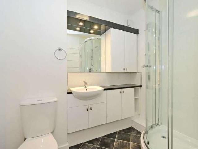 Flat for sale in Ballindoch, Scotland
