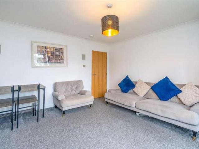 Flat for sale in Bathgate, Scotland