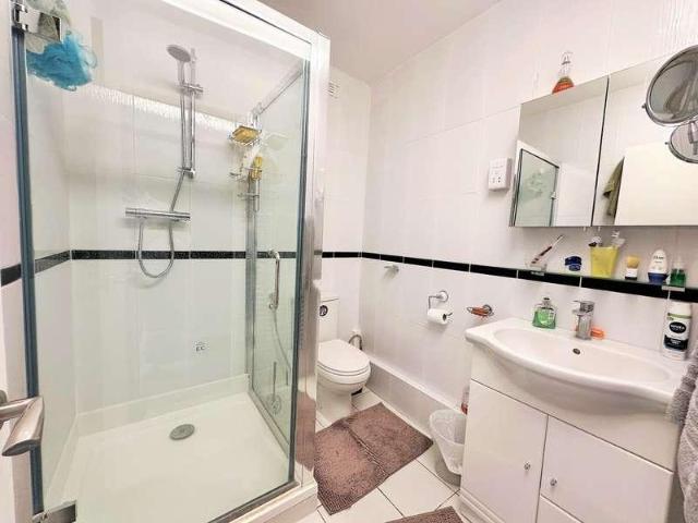 Flat for sale in Brunswick, Brighton & Hove