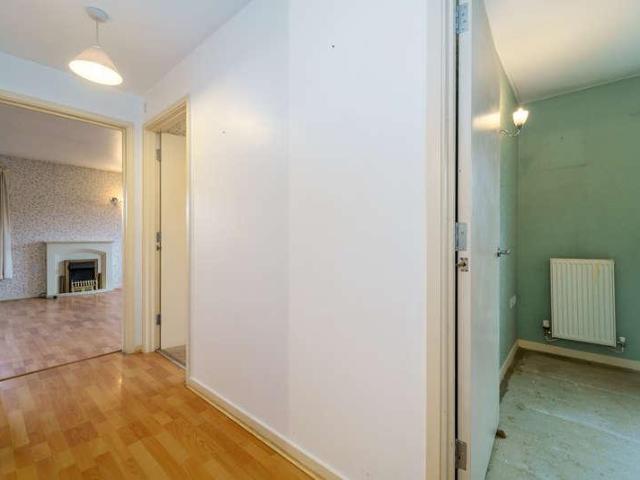 Flat for sale in Feltham, Feltham