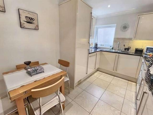 Flat for sale in Southbourne, Bournemouth