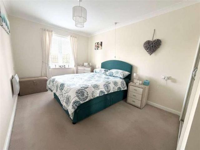Flat for sale in Pendre, Brecon