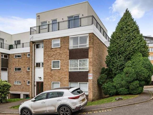 Flat for sale in Batchworth