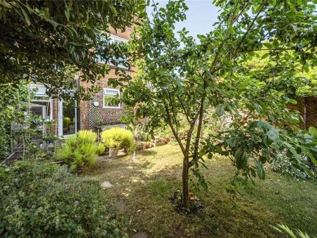 Flat for sale in London Borough of Haringey, Greater London