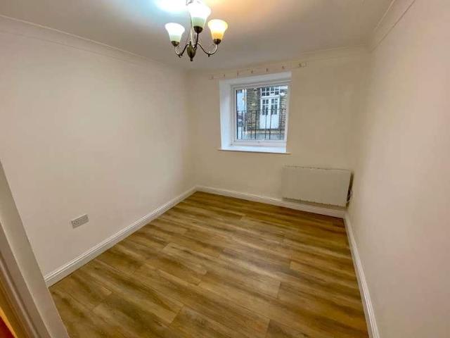 Flat for sale in Hebden Bridge, Mytholmroyd