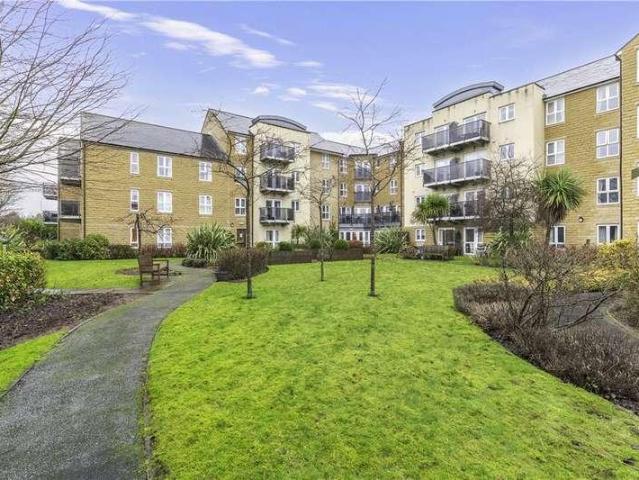 Flat for sale in Moortown, West Yorkshire