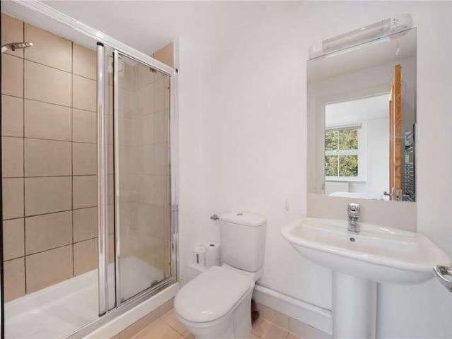 Flat for sale in Gospel Oak, Greater London