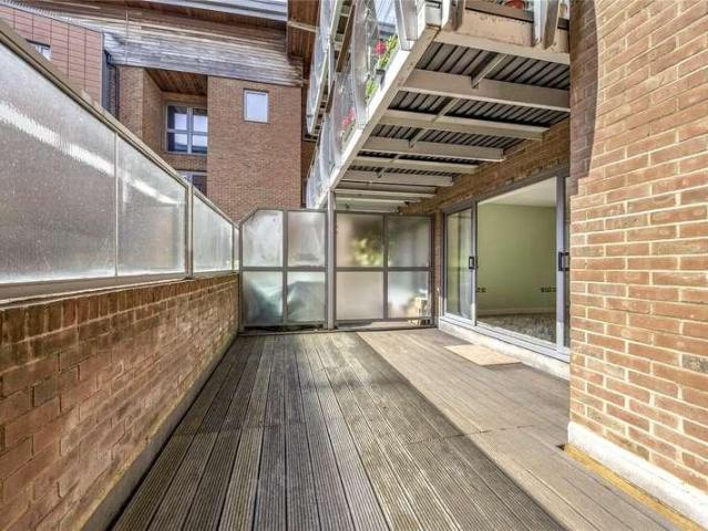 Flat for sale in Aldrington