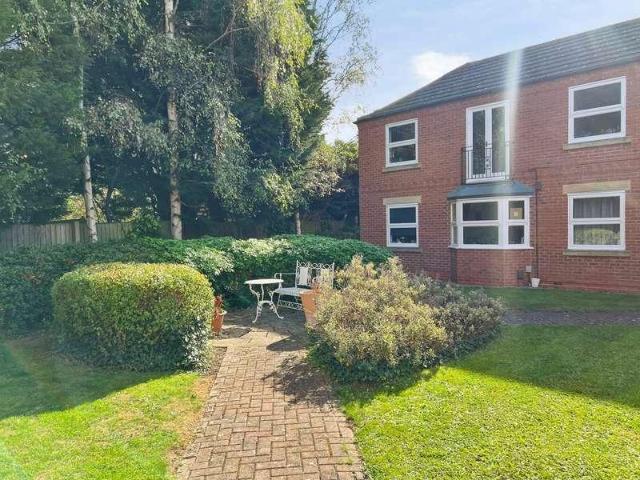 Flat for sale in West Bridgford, Rushcliffe