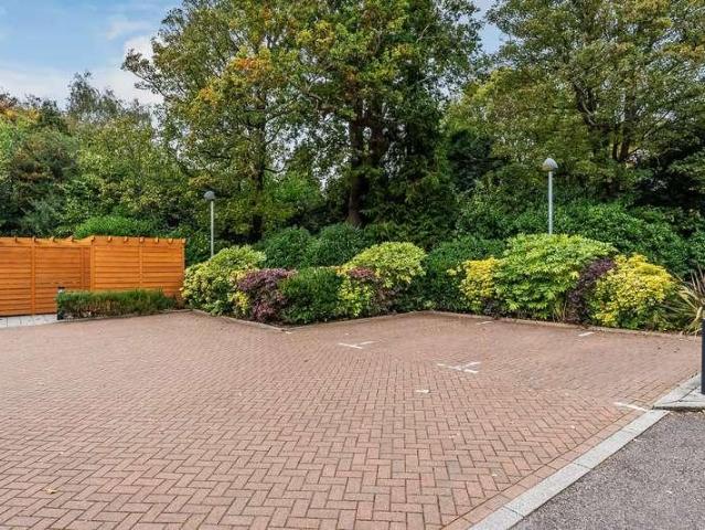 Flat for sale in Ferndale, Sandown Park