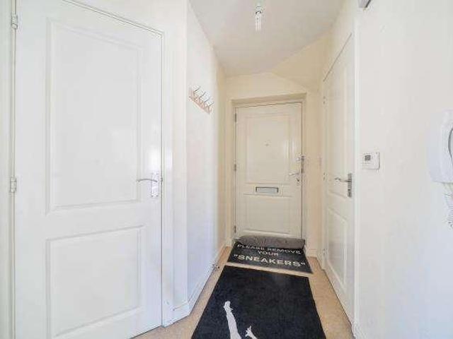 Flat for sale in Dromore, Oxfordshire