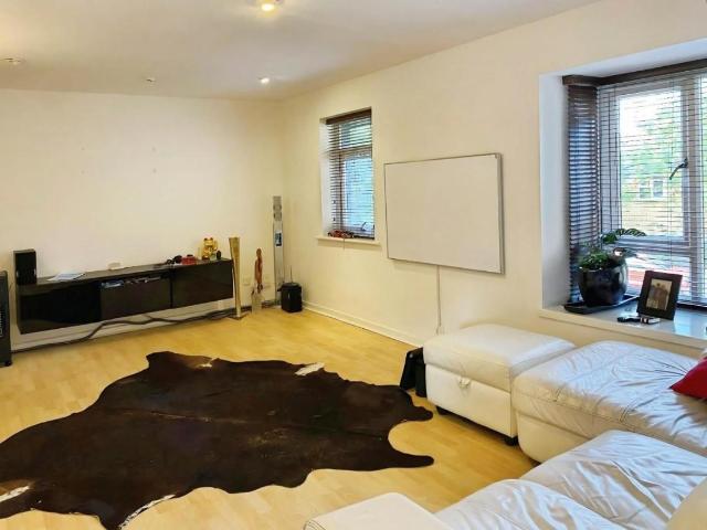 Flat for sale in Gravelly Hill, West Midlands