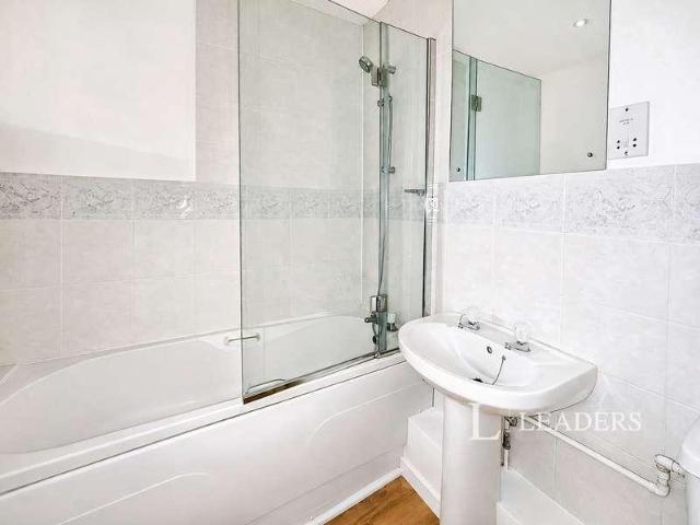 Flat for sale in Colchester, Essex