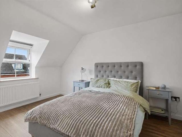 Flat for sale in Caldermill, East Midlands