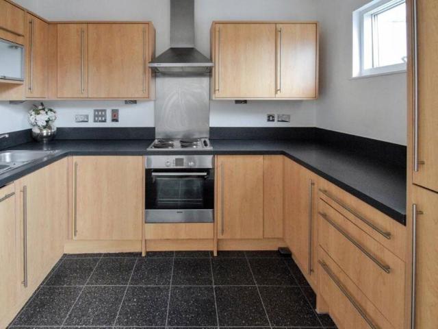 Flat for sale in Midway, Kent