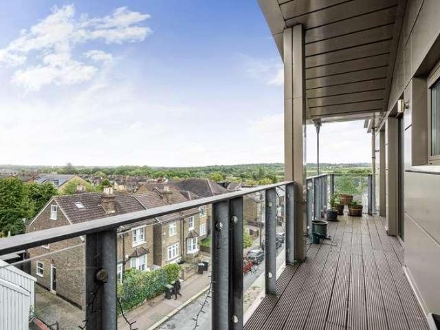 Flat for sale in Epping, Essex
