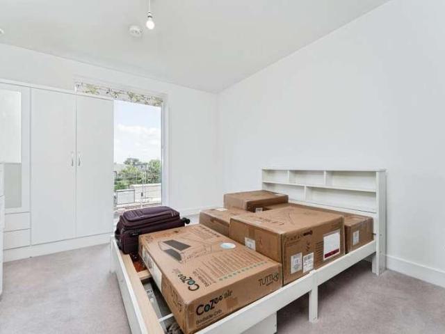 Flat for sale in Arbury, Cambridgeshire