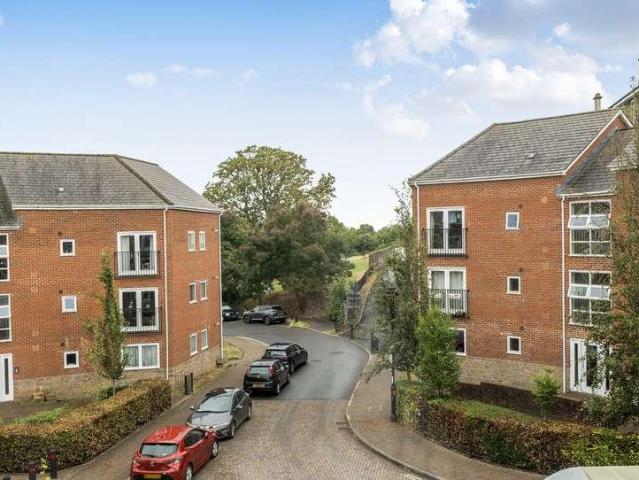 Flat for sale in Feckenham, City Of Bristol