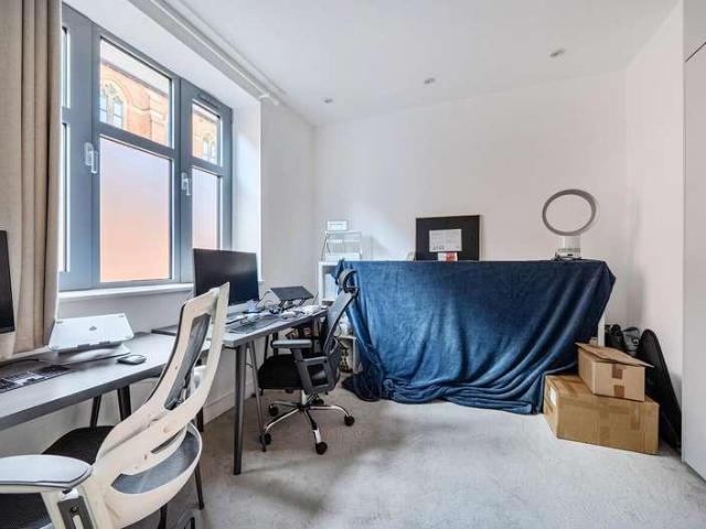 Flat for sale in London Borough of Barnet, Greater London
