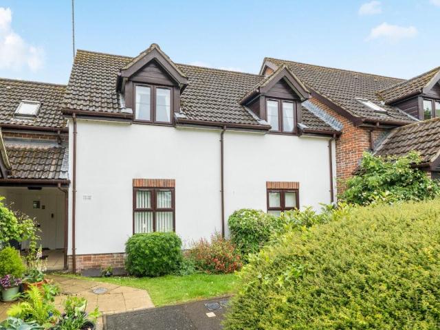 Flat for sale in Barton Stacey, Hampshire