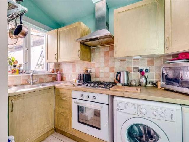 Flat for sale in Hammersmith, Greater London