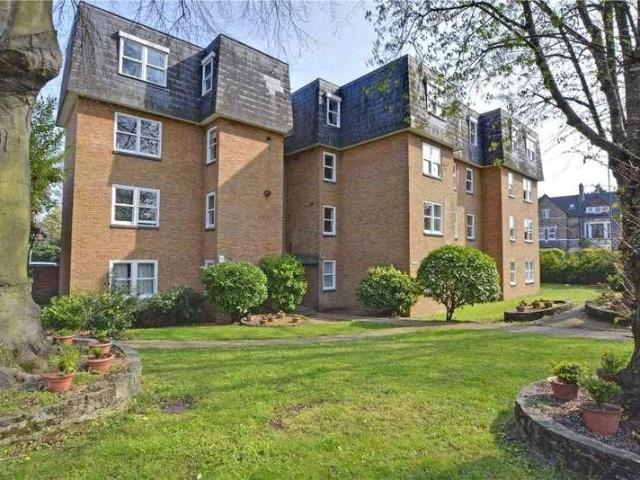 Flat for sale in Blackheath Village, Greater London