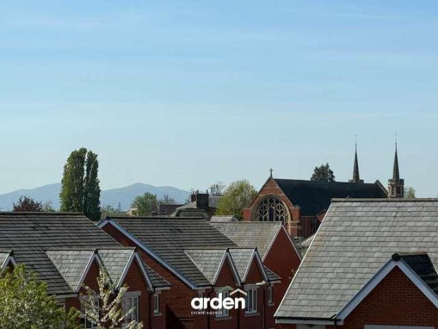 Flat for sale in Barbourne, Worcestershire