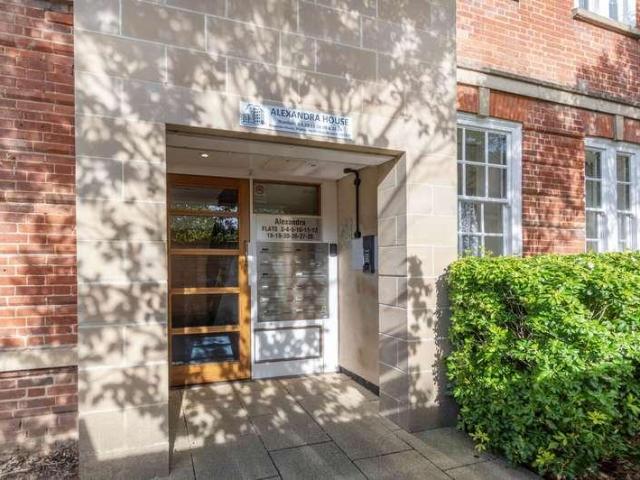 Flat for sale in Heigham Grove, East Bank
