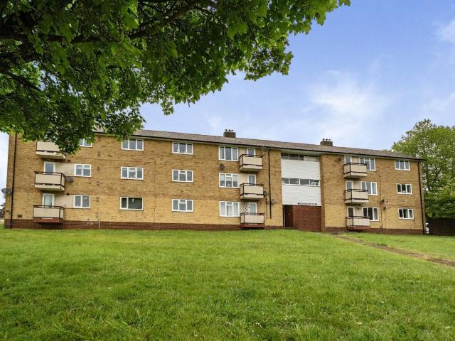 Flat for sale in Wiltshire