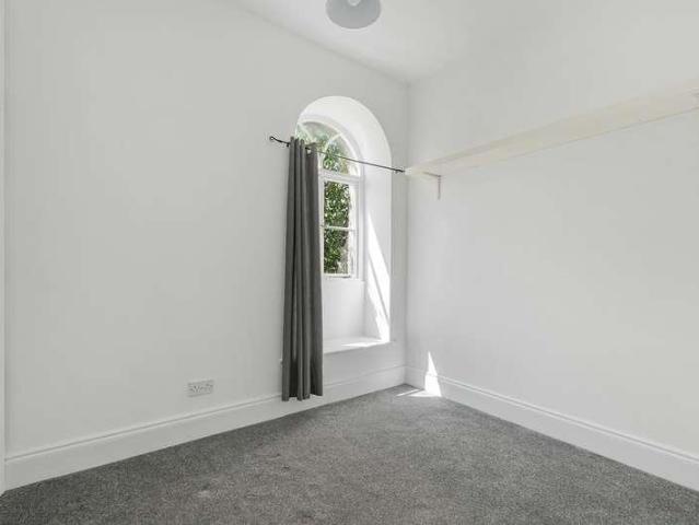Flat for sale in School House, Gloucestershire