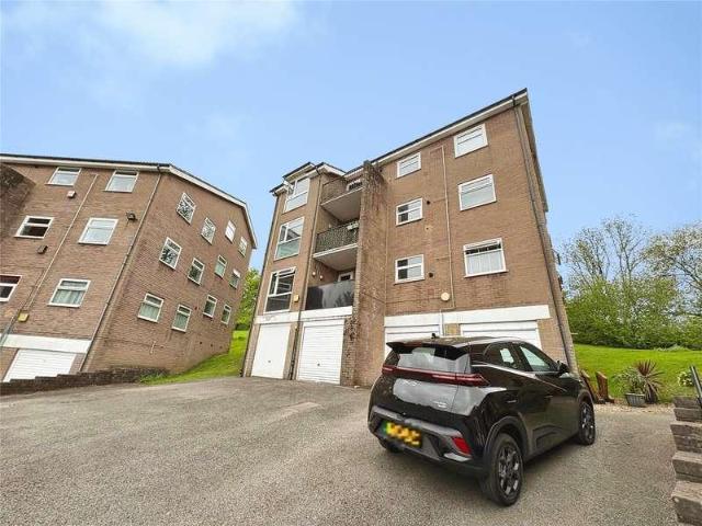 Flat for sale in The Hawthorns, Falcon Lodge