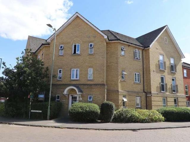 Flat for sale in Great Ashby, King's Walden