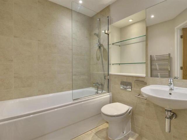 Flat for sale in Portsea, City Of Portsmouth