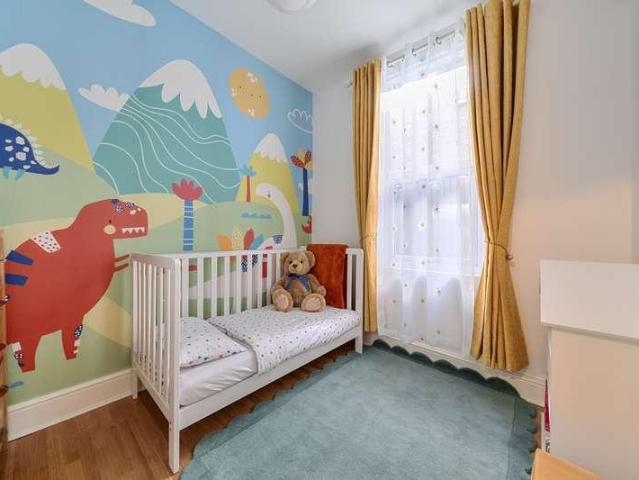 Flat for sale in Bell Green, Greater London