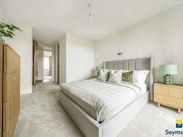 Flat for sale in Charlotteville, Westborough