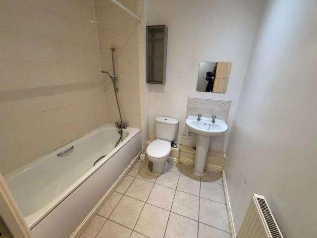 Flat for sale in Colindale, Greater London