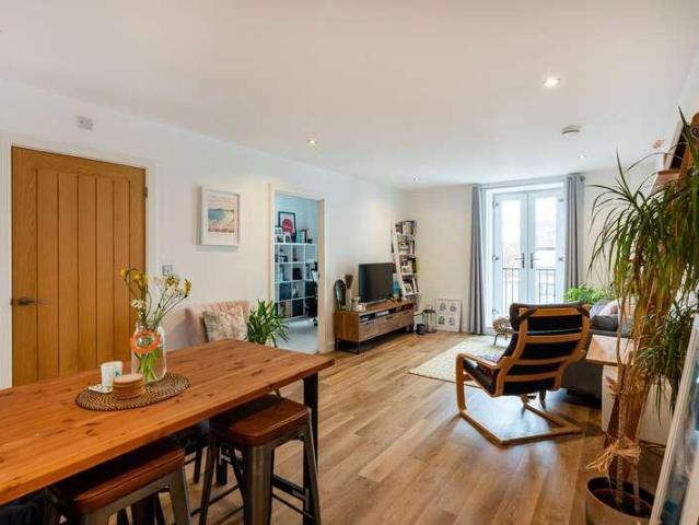 Flat for sale in Caldecott, Dromore