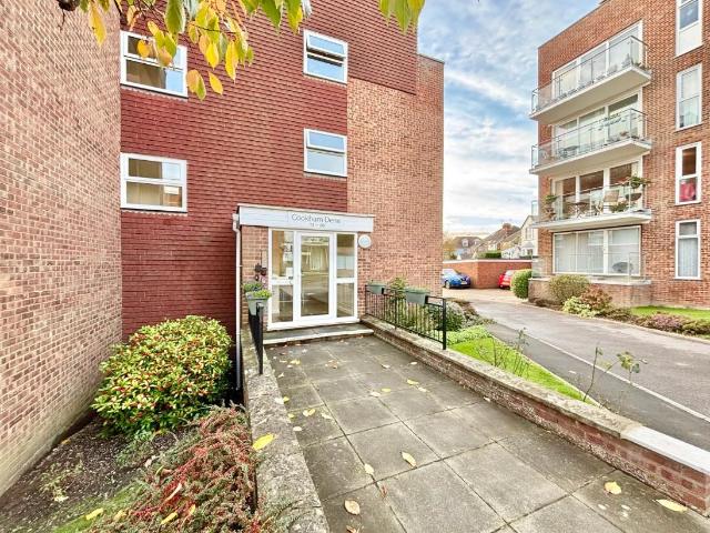 Flat for sale in Old Town, Heathlands