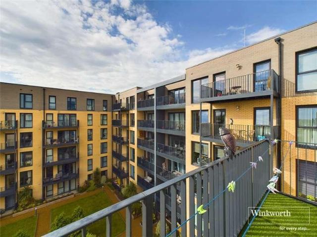 Flat for sale in Alpine Place, Greater London