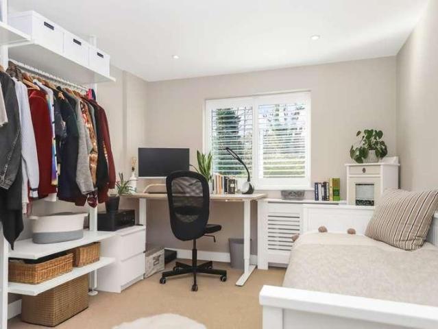 Flat for sale in Wigginton, Pouchen End