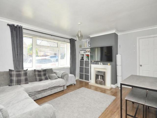 Flat for sale in Withywood, Feckenham