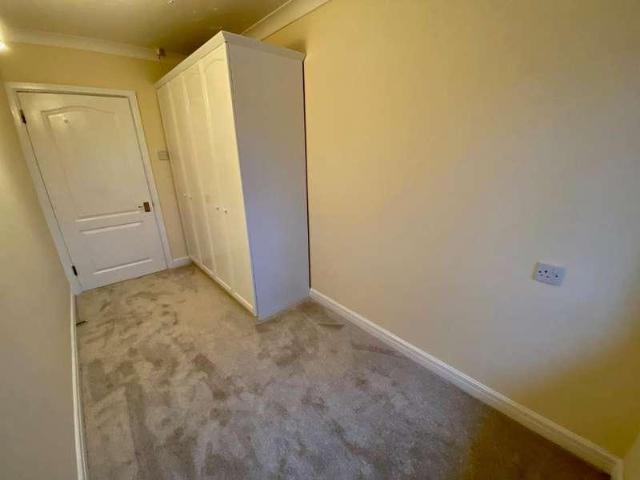 Flat for sale in Georgia, Greater Manchester
