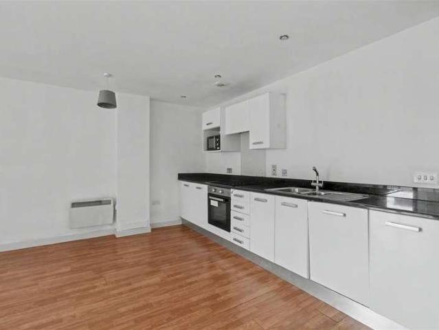 Flat for sale in Beeston, Broxtowe