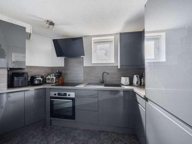 Flat for sale in Reading