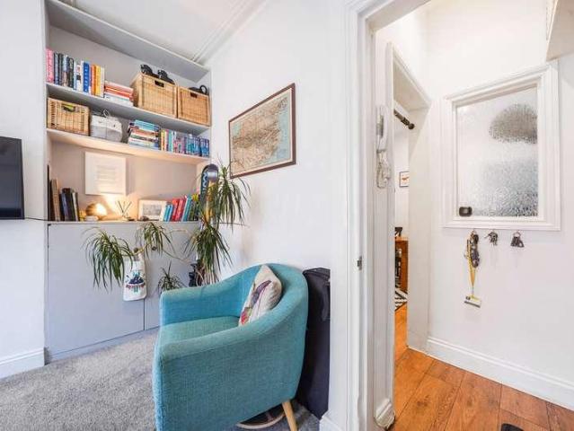 Flat for sale in Greater London