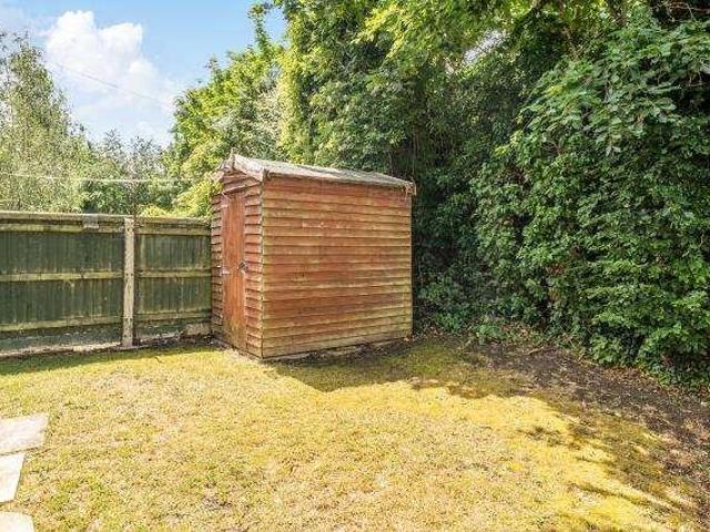 Flat for sale in Ladygrove, Berrick Salome